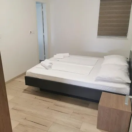 Apartman Blue Sky Apartment Cres
